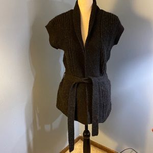 Gap alpaca blend sleeveless belted black sweater size M EUC